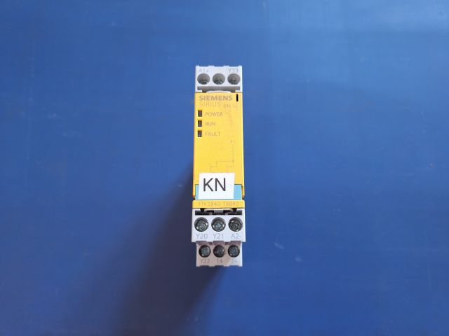 3TK2840-1BB40 Safety Relay for Ruge & Singer RS 200 printing machines. New and used spare parts for printing machines.